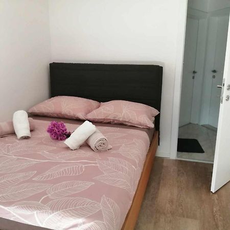 Smokvica Apartment ซาวูดริยา ภายนอก รูปภาพ