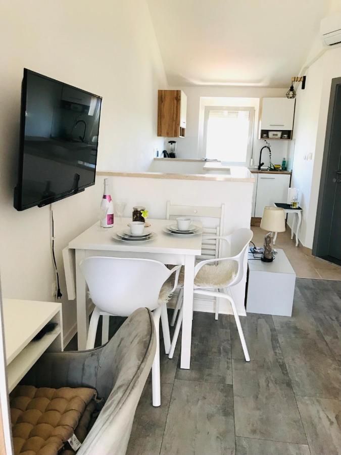 Smokvica Apartment ซาวูดริยา ภายนอก รูปภาพ